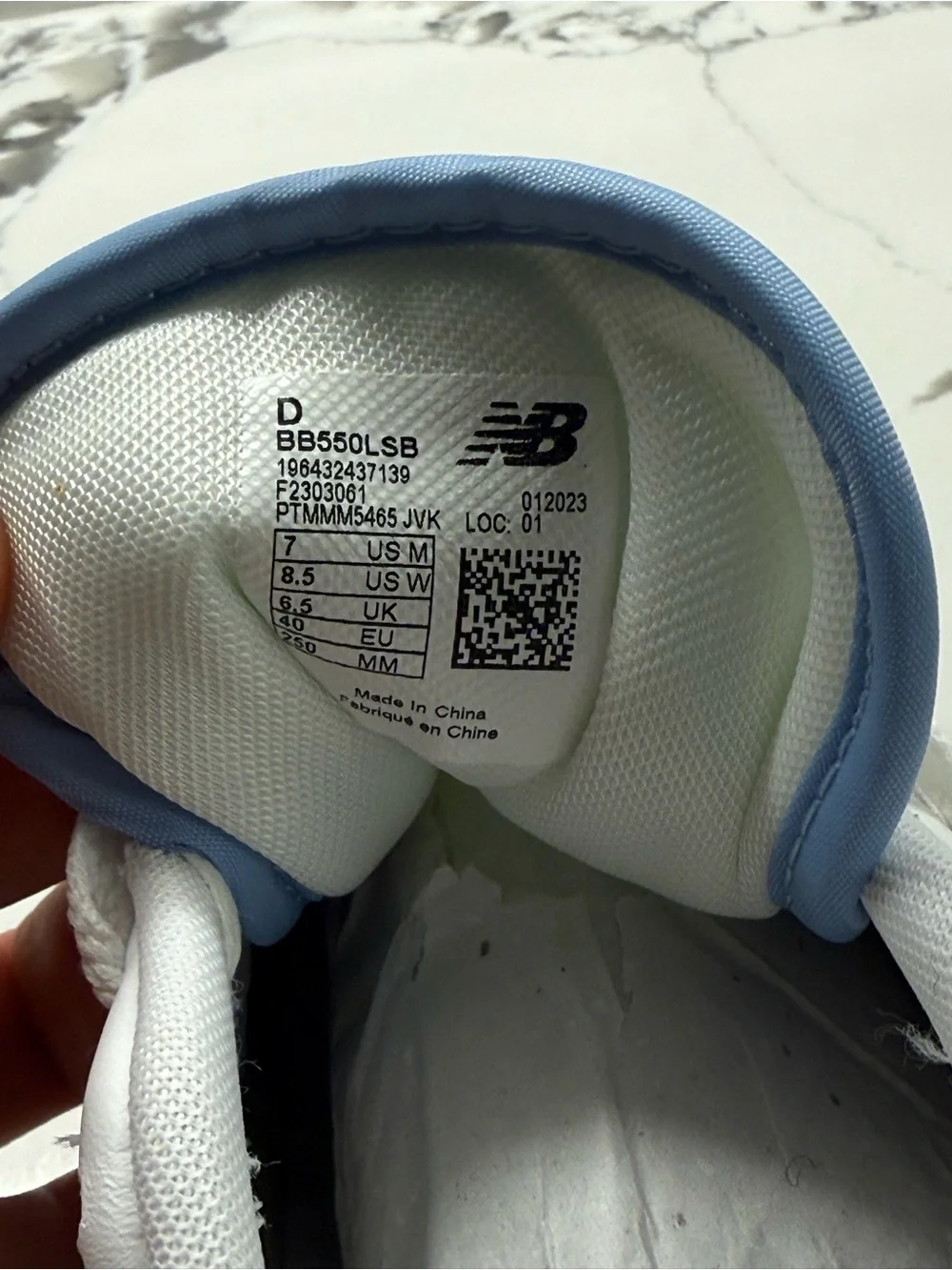 New Balance 550 White Blue Haze Sneakers Women’s 8.5 Men’s 7 BB550LSB UNC Retro